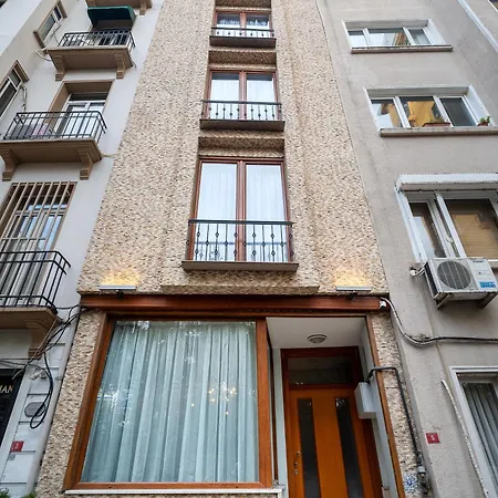 Urban Quarters - Guemuessuyu Isztambul