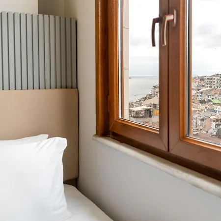 Urban Quarters - Guemuessuyu 3*