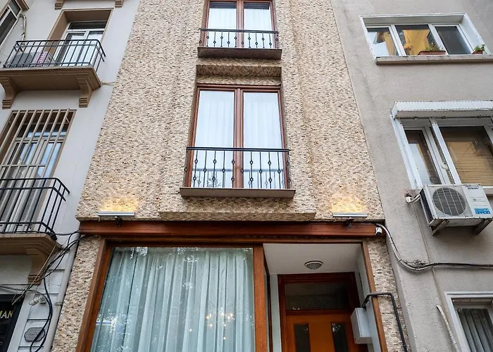 Urban Quarters - Guemuessuyu Istanbul