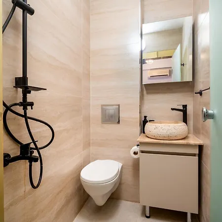 Urban Quarters - Guemuessuyu 3*